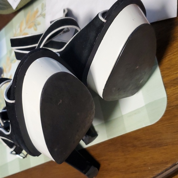 Fergie beautiful heels - Picture 7 of 8